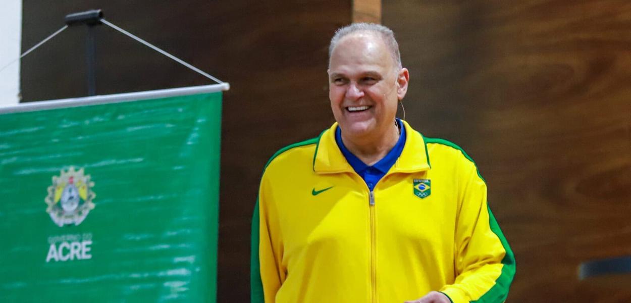 Oscar Schmidt e o raro ofício de não se trair