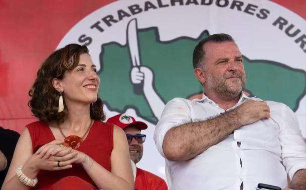 Ministra do MDA, Fernanda Machiavelli, e presidente do Incra, César Aldrighi, durante o ato em Eldorado dos Carajás