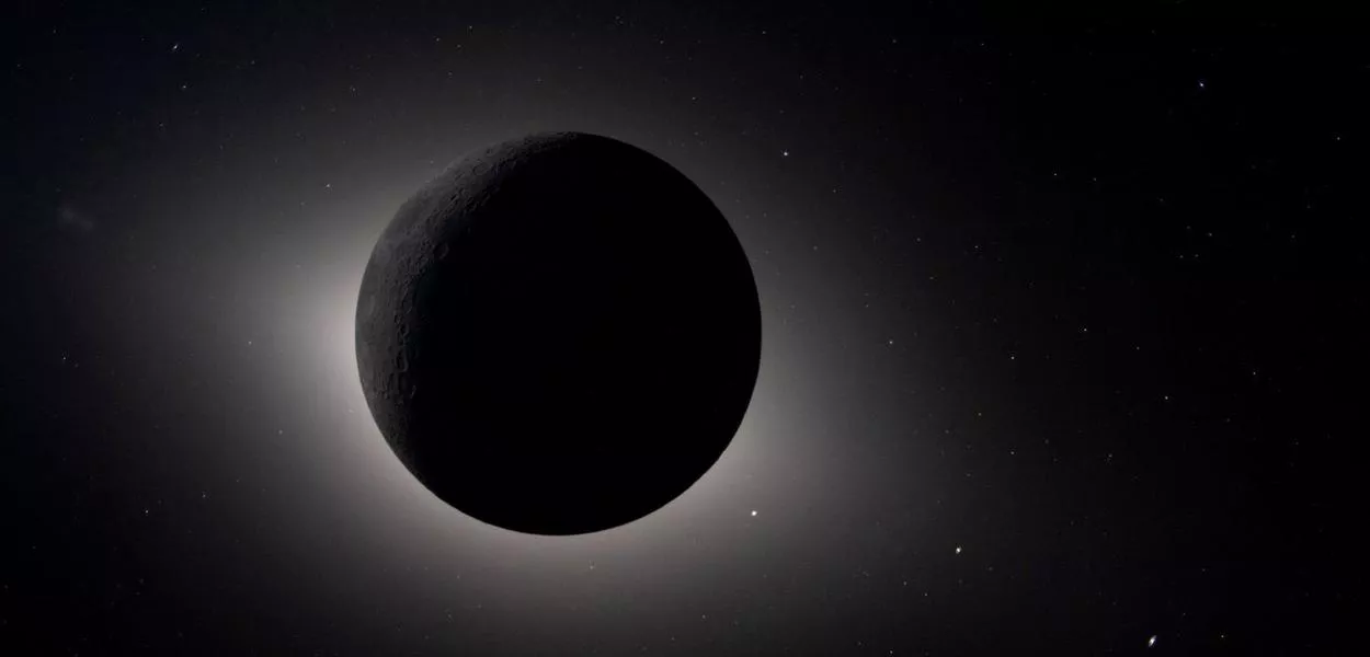 Sol é completamente eclipsado pela Lua durante sobrevoo da tripulação da missão da Nasa Artemis 2, em 7 de abril