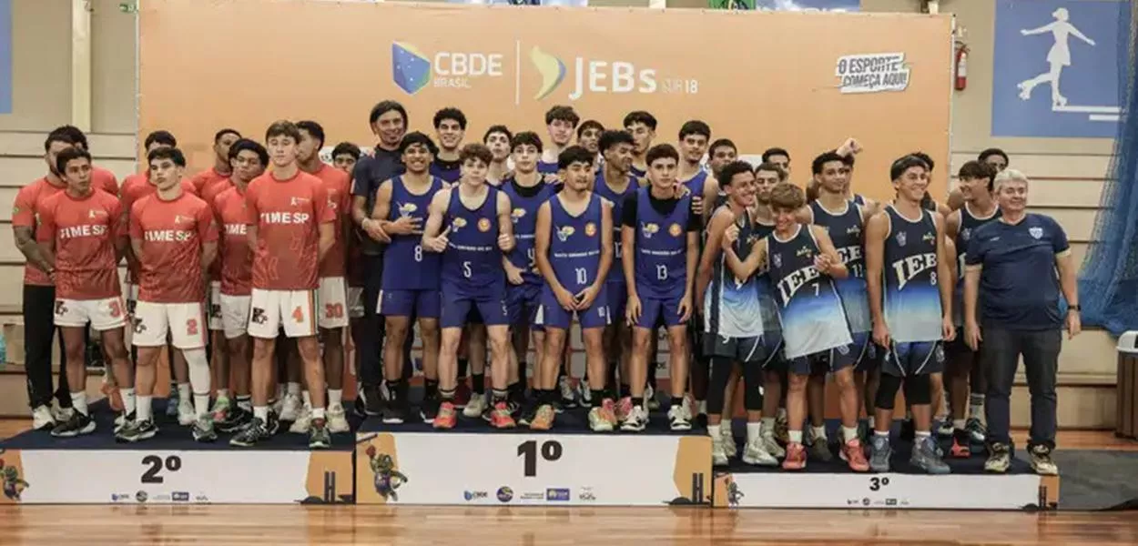 Jogadores de basquete