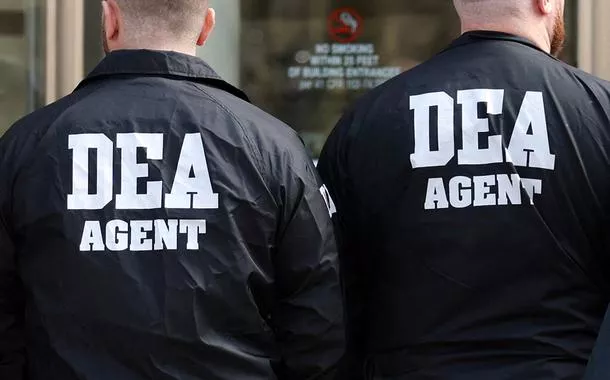 Agentes da Agência de Repressão às Drogas dos Estados Unidos