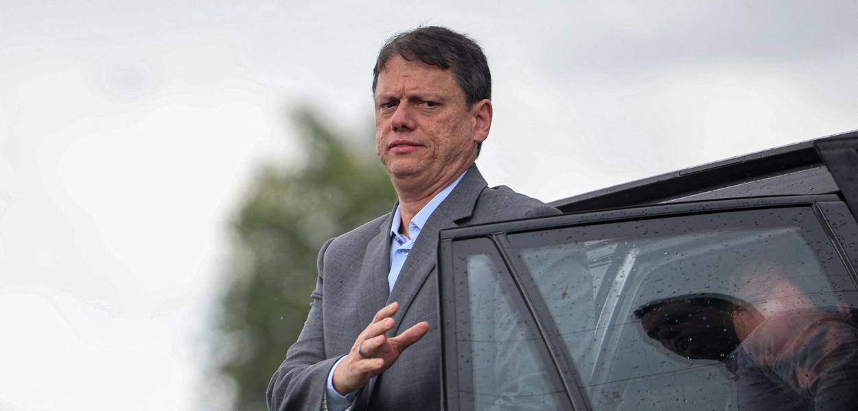 Secretaria de Tarcísio não localiza R$ 23 milhões em materiais