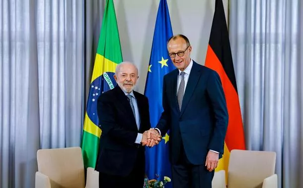 Presidente Lula e chanceler alemão, Friedrich Merz, durante encontro na Alemanha