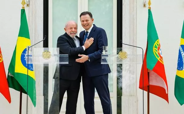21.04.2026 – Presidente da República, Luiz Inácio Lula da Silva, durante declaração conjunta à imprensa. Jardim do Palacete de São Bento, Portugal.
