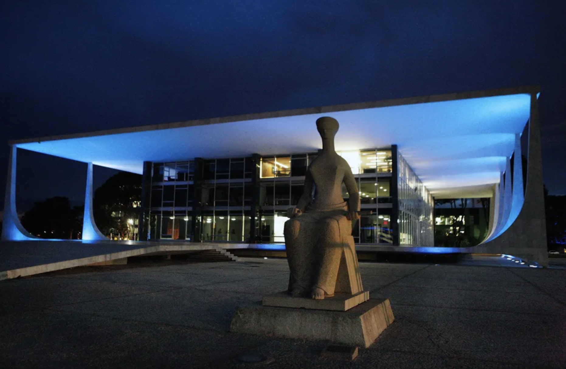 A Justiça, de Alfredo Ceschiatti