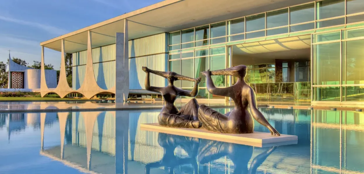 As Iaras, de Alfredo Ceschiatti