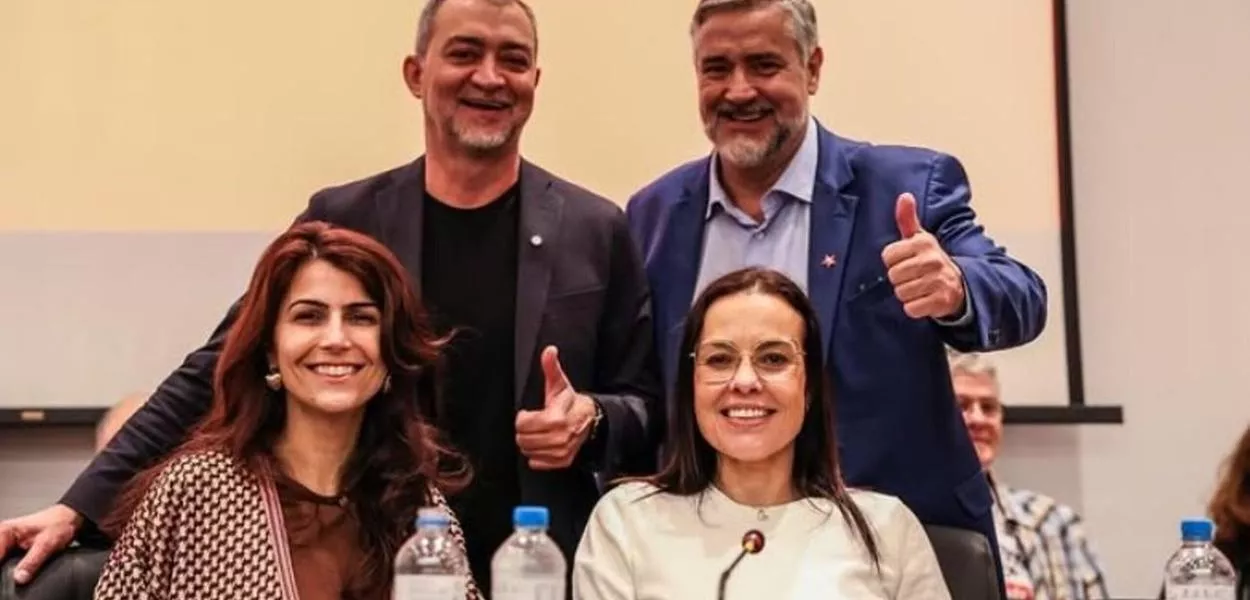 Edegar Pretto, Paulo Pimenta, Manuela D´ávila e Juliana Brizola