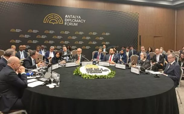 "Quando você mata os negociadores, o que sobra são os guerreiros", diz Celso Amorim, sobre a situação no Irã