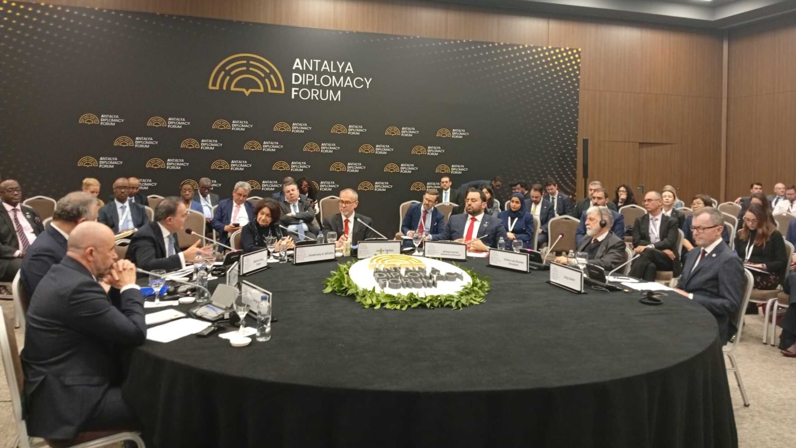 forum-diplomatico-de-antalya