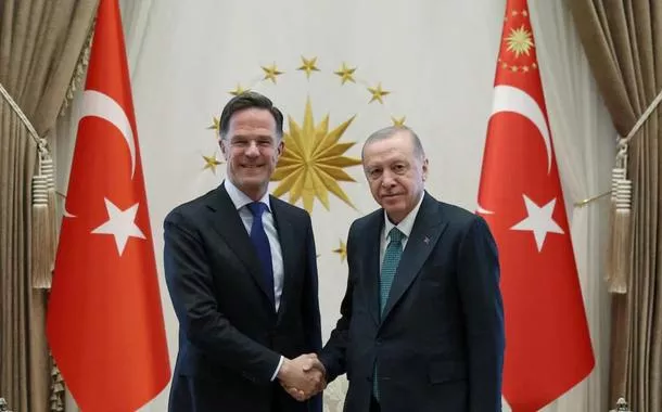Turquia busca retomar negociações entre Rússia e Ucrânia, diz Erdogan