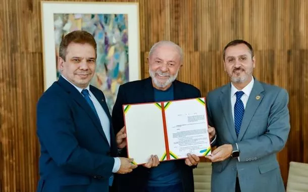 Lula autoriza nomeação de mil novos policiais federais excedentes