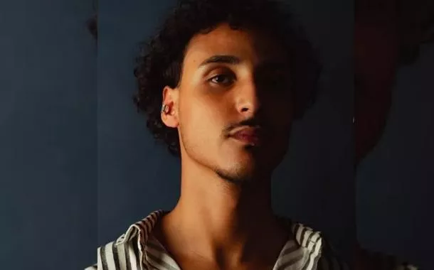 Jovem de 23 anos foi baleado antes de cair de moto; lacunas em laudos e relatos ampliam dúvidas da família