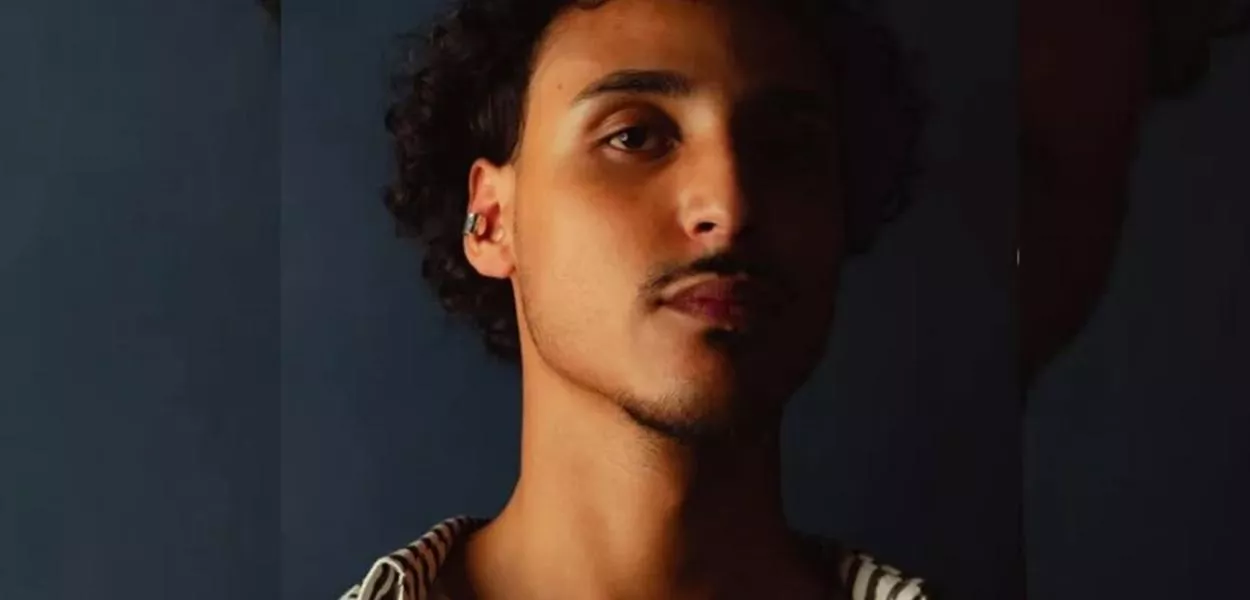 Jovem de 23 anos foi baleado antes de cair de moto; lacunas em laudos e relatos ampliam dúvidas da família