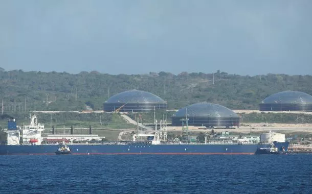 Petróleo russo alivia crise energética em Cuba provocada pelo bloqueio dos EUA