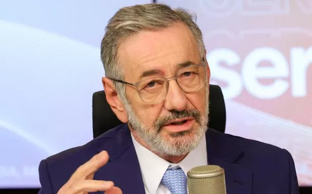 Ministro não cita Terrabras, mas diz que Brasil não será "exportador de matéria-prima"