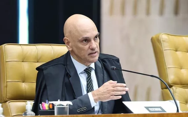 Moraes determina início de cumprimento das penas de ex-diretor da PRF e outros quatro condenados por trama golpista