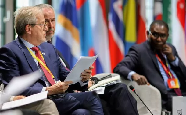 Transição energética exige múltiplas soluções, diz ministro