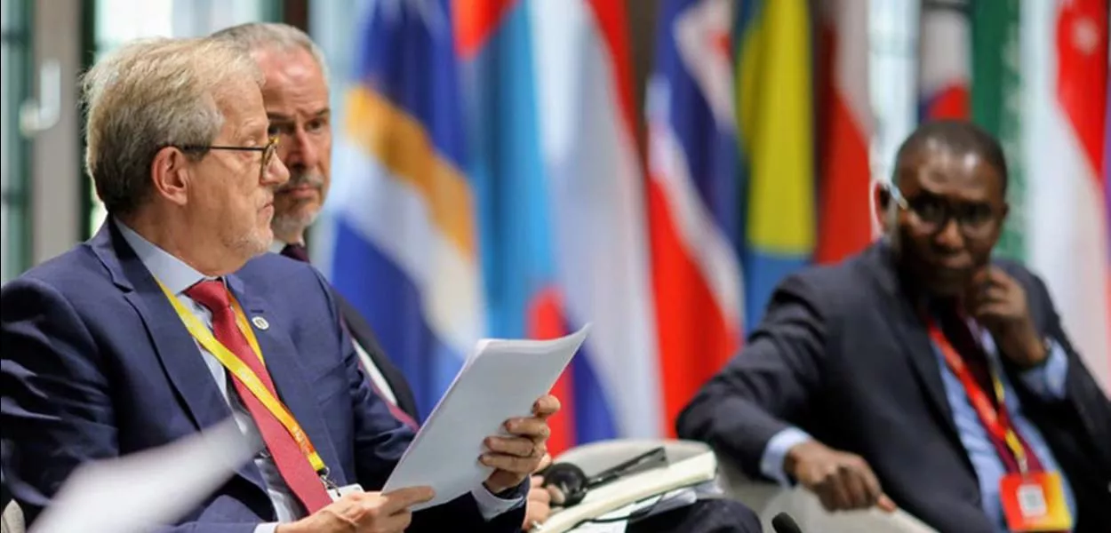 Ministro Capobianco no Diálogo Climático de Petersberg, em Berlim