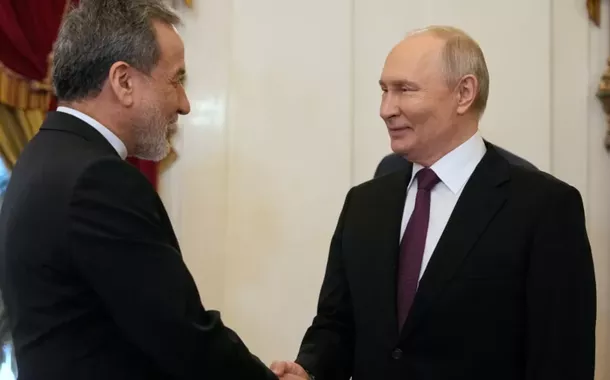 Chanceler do Irã se reúne com Putin na Rússia