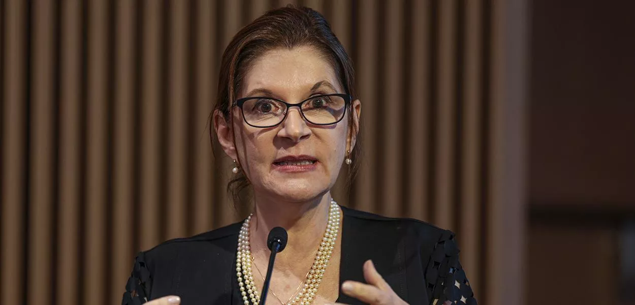 Ministra Maria Elizabeth Rocha
