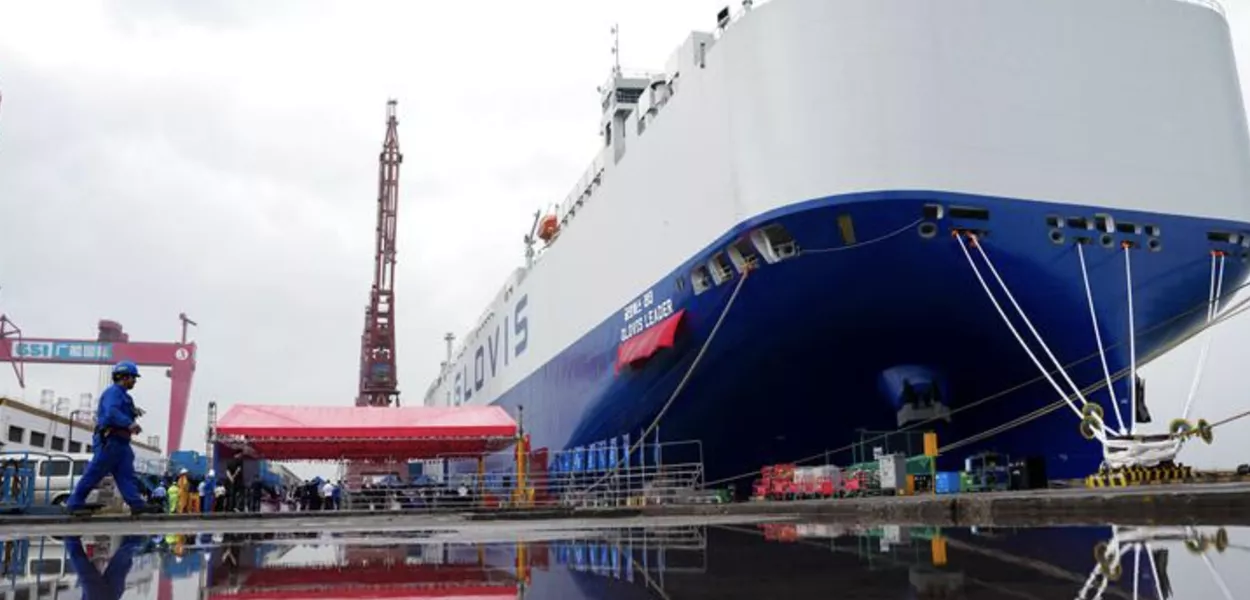 Glovis Leader, o maior navio transportador de carros do mundo