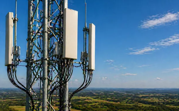 Anatel e Ministério das Comunicações abrem leilão para ampliar conectividade em rodovias e áreas rurais