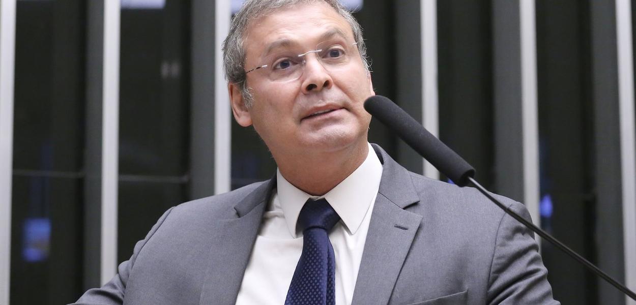 STF deve barrar PL da dosimetria por inconstitucionalidade, diz Lindbergh