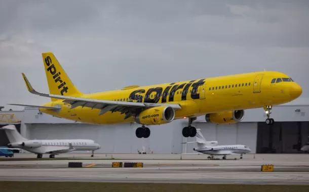 Spirit Airlines suspende voos e encerra operações nos EUA