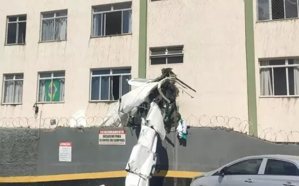 Queda de avião em BH deixa dois mortos e três feridos