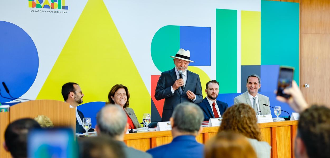 Novo Desenrola amplia renegociação de dívidas com descontos de até 90% e uso do FGTS