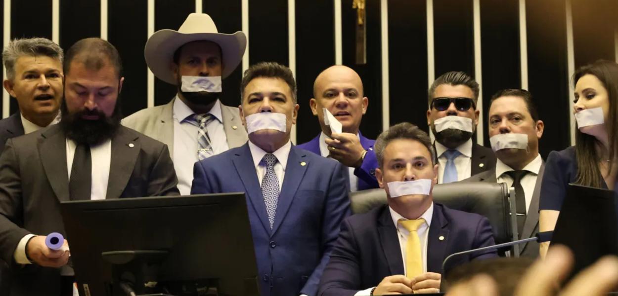 Conselho de Ética avalia punição a deputados bolsonaristas que ocuparam a Mesa Diretora