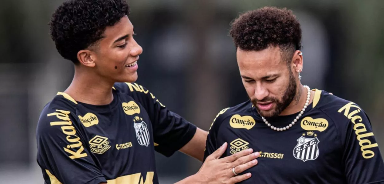 Robinho Jr. e Neymar durante treino do Santos
