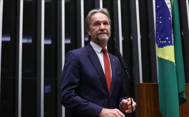 Líder do PT diz que marco legal dos minerais críticos reforça defesa da soberania