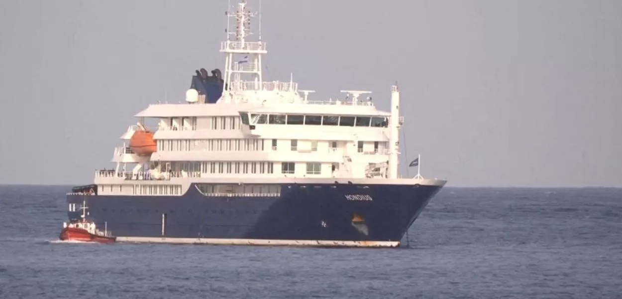 Passageiros de navio com surto de hantavírus iniciam desembarque em Tenerife