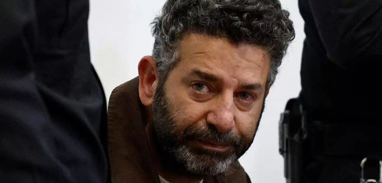 t Saif Abu Keshek