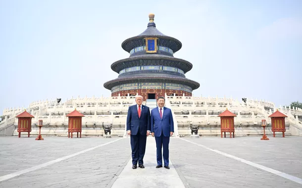 Xi Jinping e Trump visitam Templo do Céu