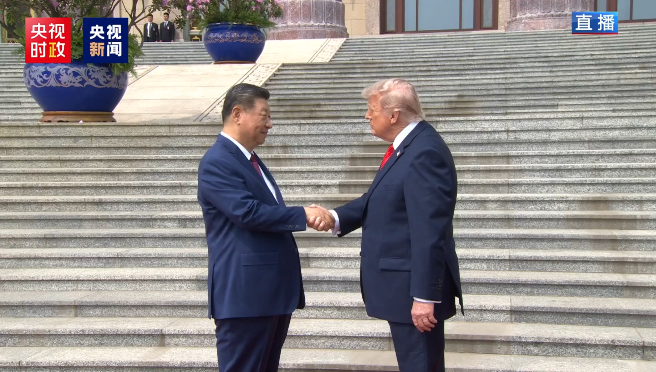 Xi Jinping realiza cerimônia de boas-vindas ao presidente dos EUA