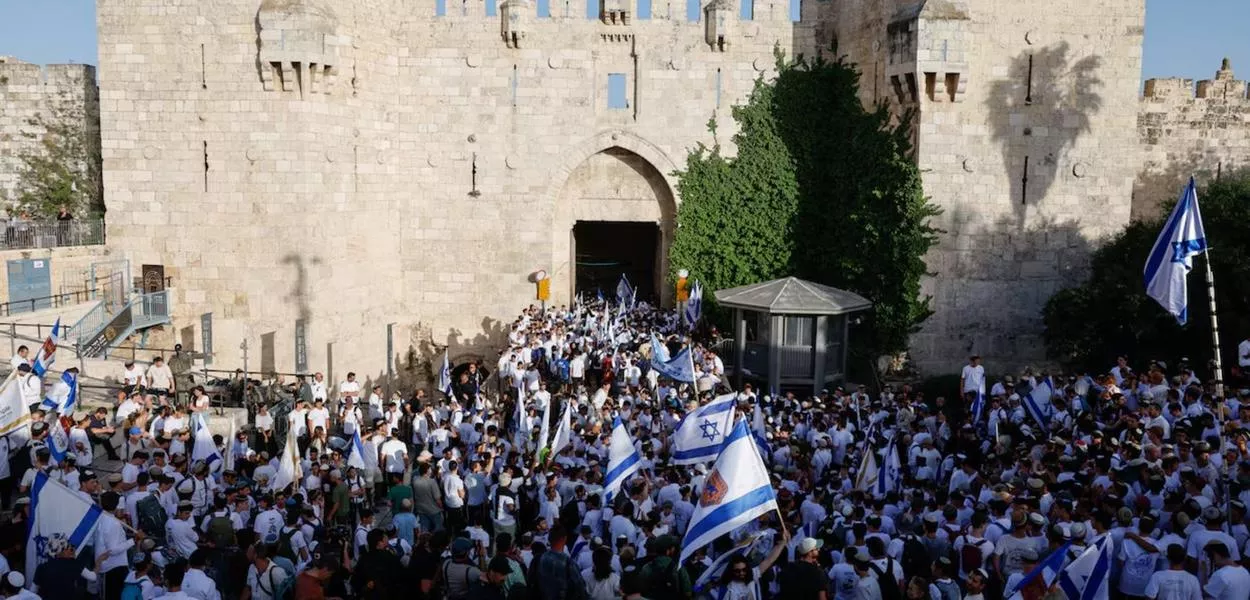 Marcha da extrema direita israelense em Jerusalém celebra anexação ilegal e eleva tensões na cidade