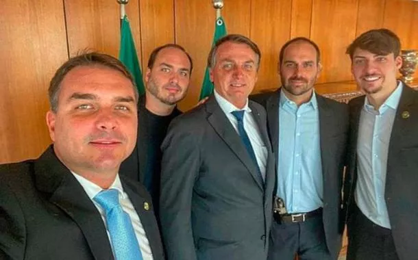 Bolsonaro reafirma candidatura de Flávio após áudios com Vorcaro: 'melhor perder eleições do que desistir'