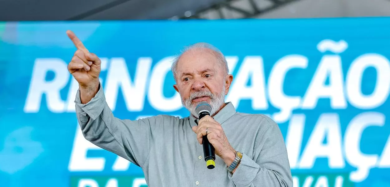 Lula defende fim da escala 6x1 e redução da jornada sem corte salarial