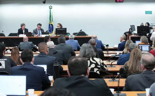 Audiência pública debate limites e possibilidades para a redução da jornada de trabalho sob a perspectiva dos empregadores