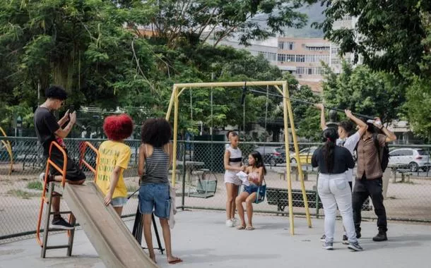 Estudantes de escola municipal do RJ participam de encontro de cinema na Alemanha
