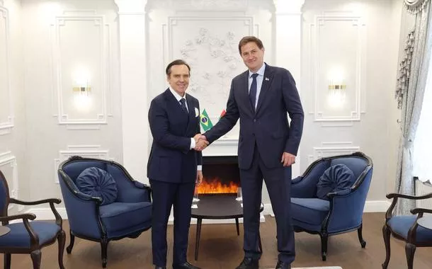 O embaixador brasileiro em Minsk, Bernard Kling, foi recebido em uma visita de cortesia pelo chanceler belarusso Maxim Ryzhenkov