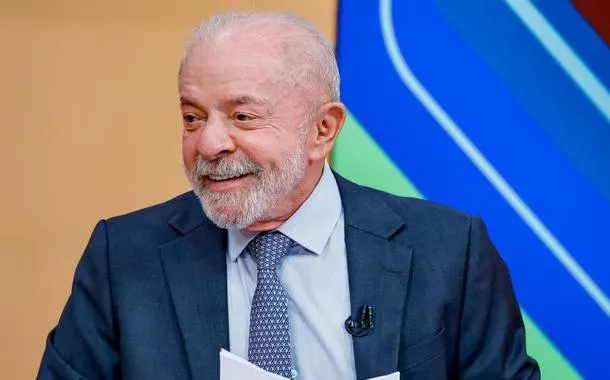 Lula diz que vetará projeto que abre brecha para disparos em massa de mensagens em ano eleitoral