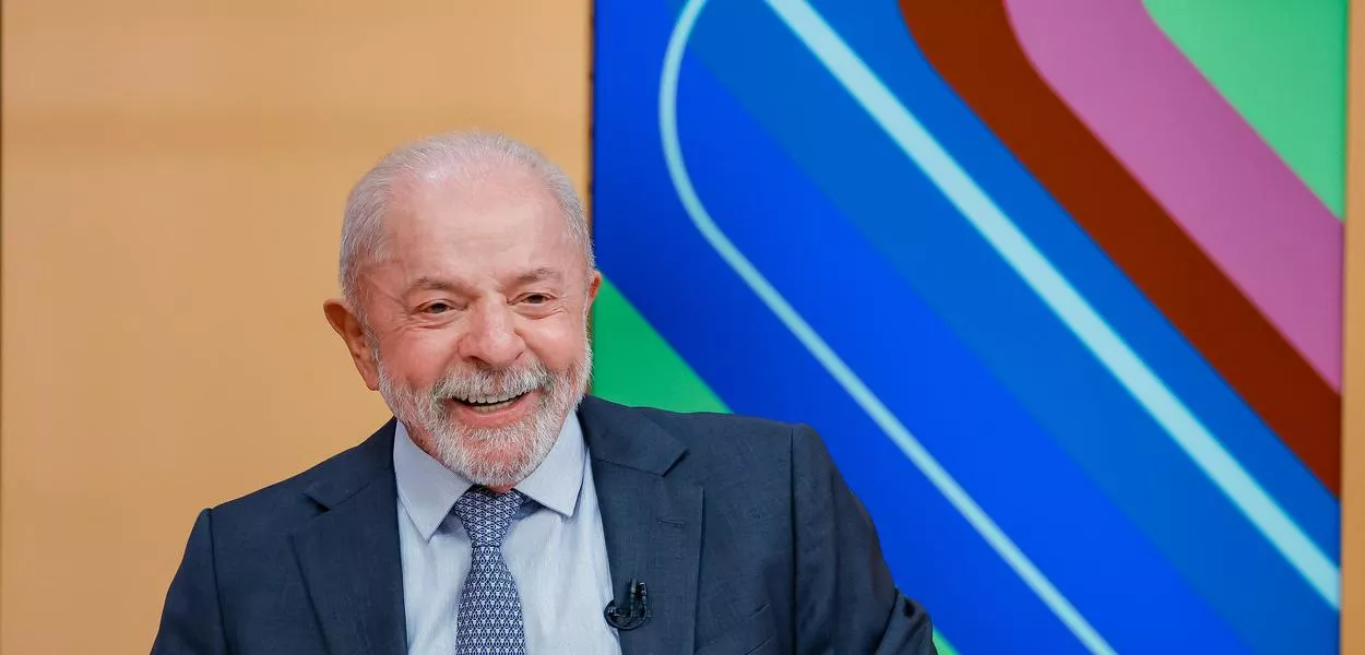 Lula discutirá fim da escala 6x1 com Hugo Motta e Luiz Marinho nesta segunda