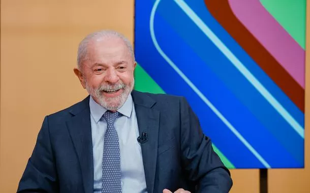 Lula discutirá fim da escala 6x1 com Hugo Motta e Luiz Marinho nesta segunda