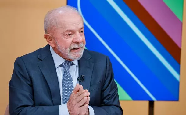 “Você não foi eleito para ser imperador do mundo”, diz Lula sobre Trump