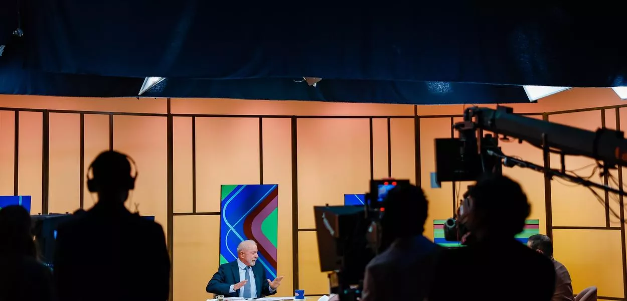 Lula defende fim da escala 6x1 e diz que redução da jornada trará ganhos à economia