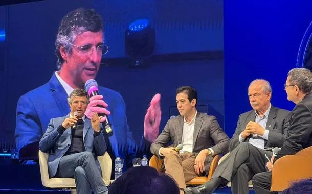 André Esteves, Bruno Dantas e Aloizio Mercadante