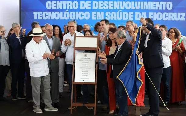 Brasil não é menor nem menos competitivo do que ninguém, diz Lula